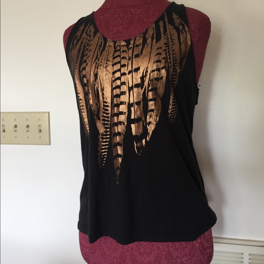 Fifth Sun gold detailed tank
